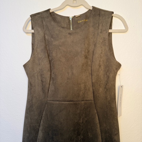 Calvin Klein faux suede sleeveless sheath dress Elegant size 8 - Picture 4 of 10